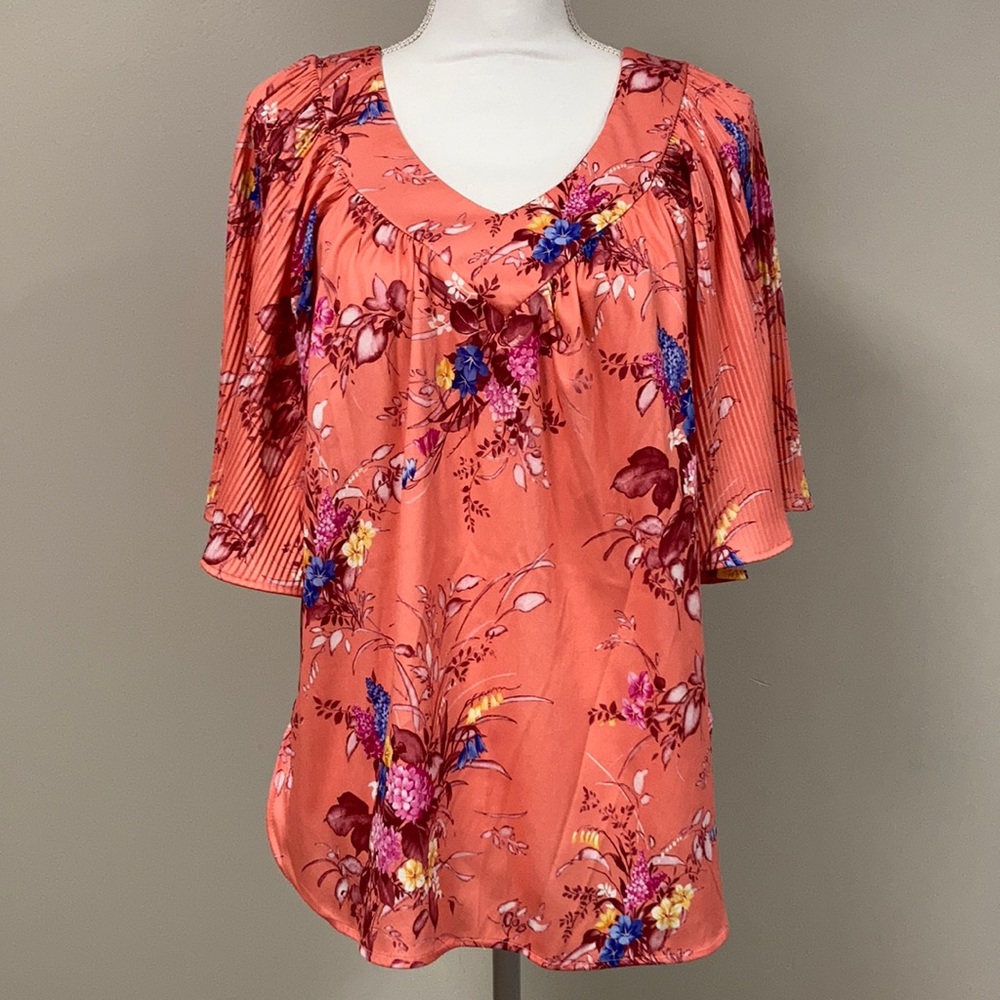 Vintage MS TOPS V-Neck Floral Top